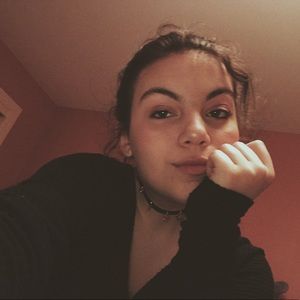 Meet your Posher, Hannah